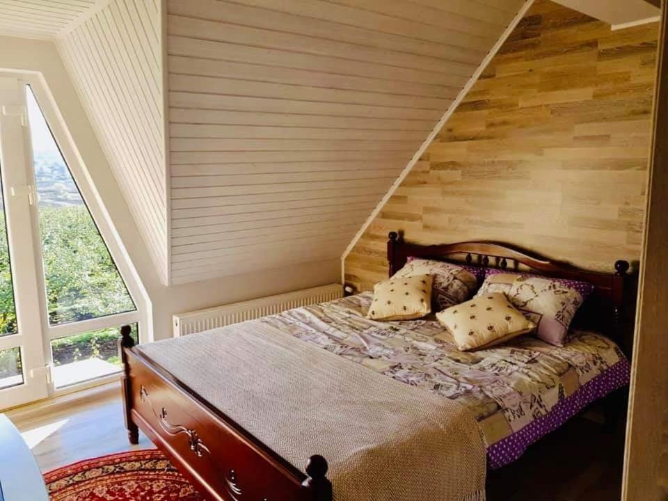 Conacul Mierii Villa Straseni Luaran gambar